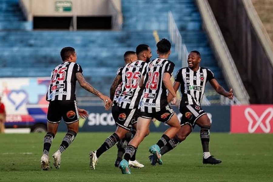 Botafogo-PB vence o Sousa por 1 a 0 e abre vantagem nas semifinais do  Paraibano